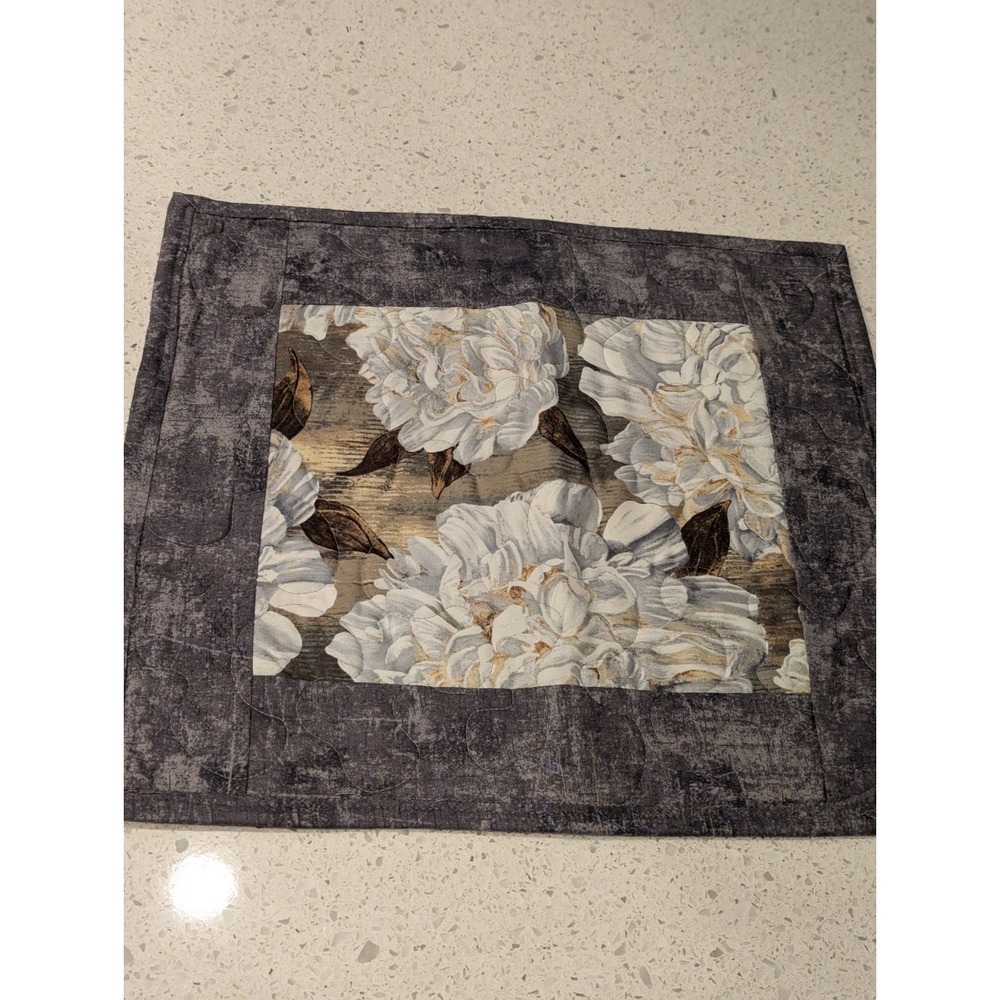 Quilted Placemats (6) and Table Runner (1) Set Of 7 - Reversible Floral Peonies - Picture 6 of 14